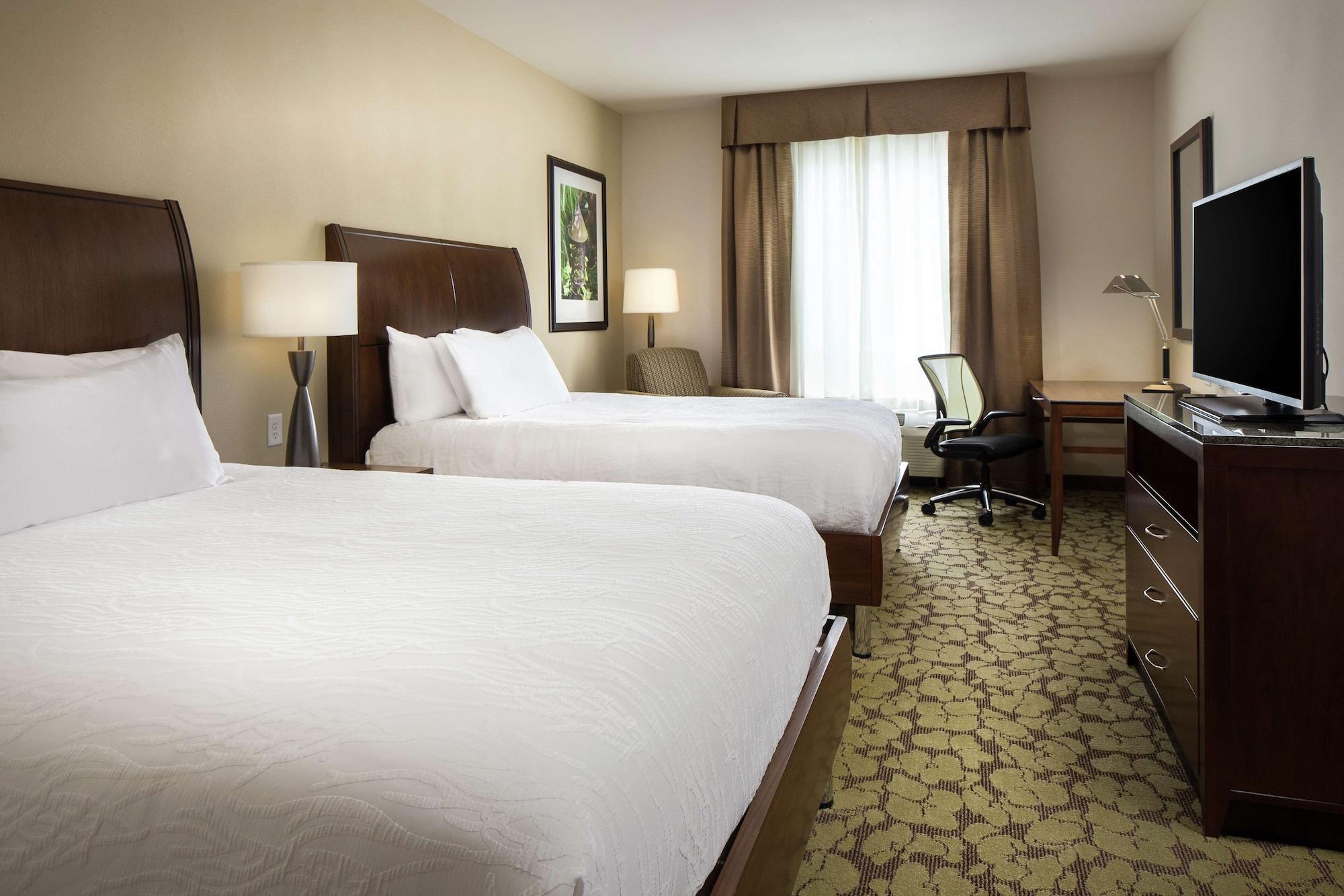 Hilton Garden Inn Bettendorf/ Quad Cities Exterior photo